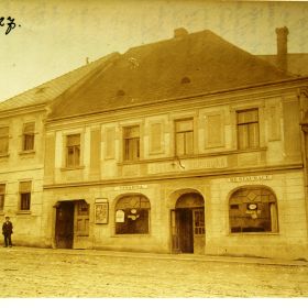 Sokolský dům (Kavárna Republika) 1927
